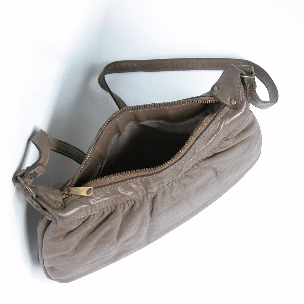 Vtg Etienne Aigner Small Leather Shoulder Bag - Picture 4 of 4